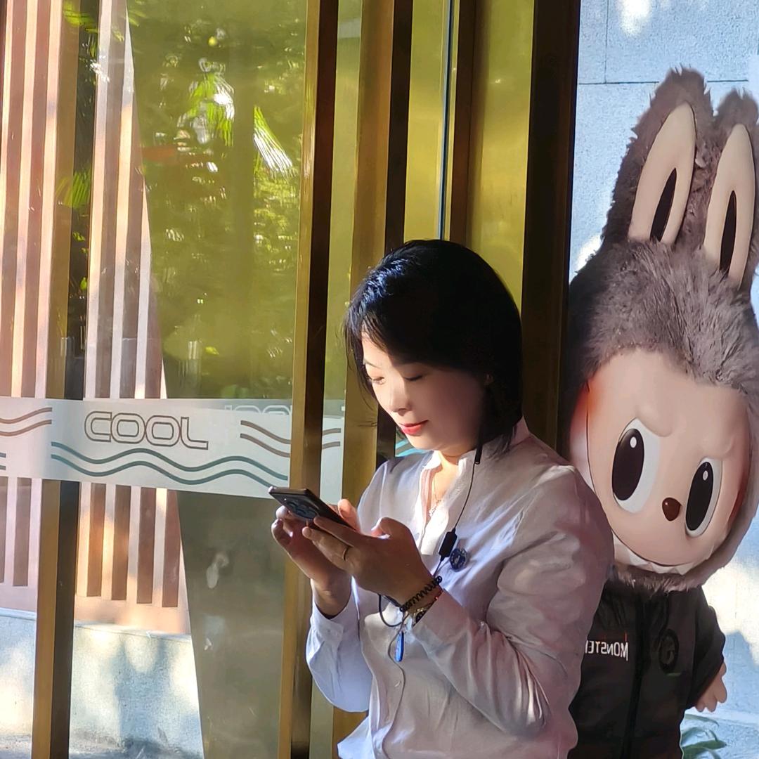 云隙备伞人