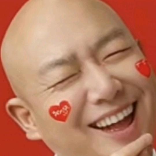 @只有一块腹肌💰