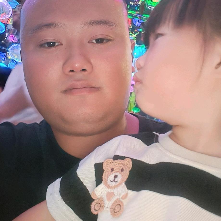 大荆买鸡的小冯哥