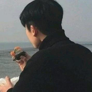 一瞬流 光头像