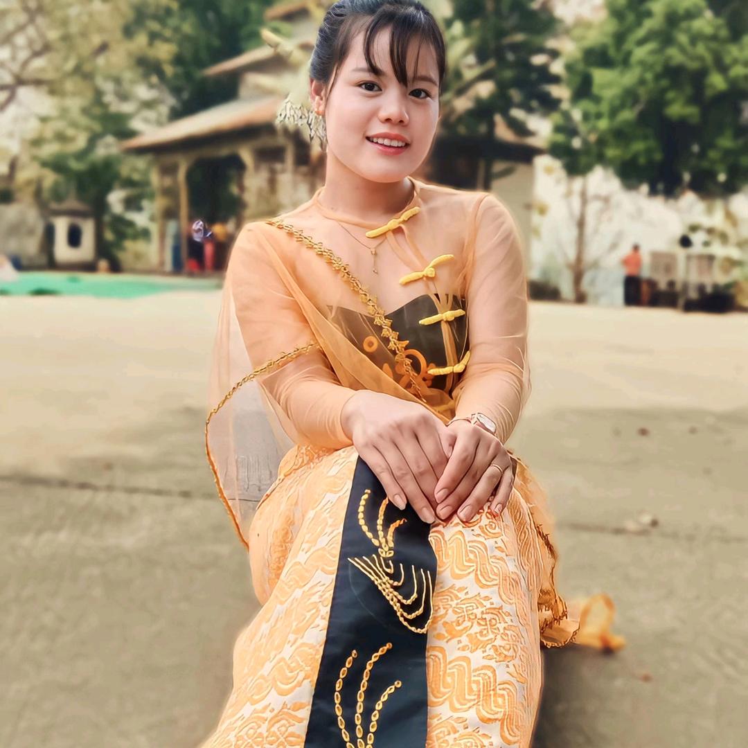 Sandar Nwe👸(ဘုဘု)