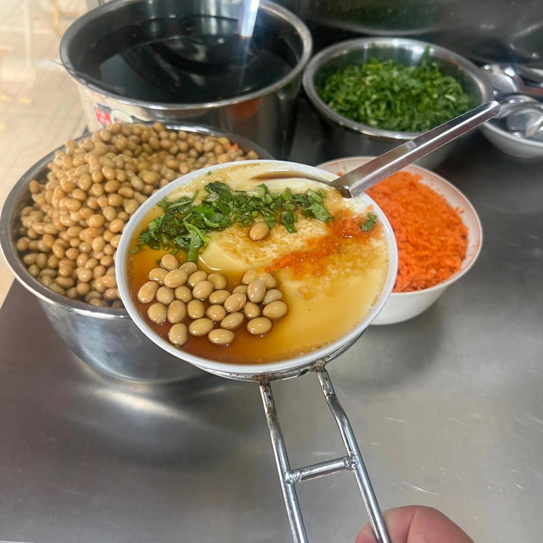 （有朋路蒸碗豆腐脑中医院分店）
