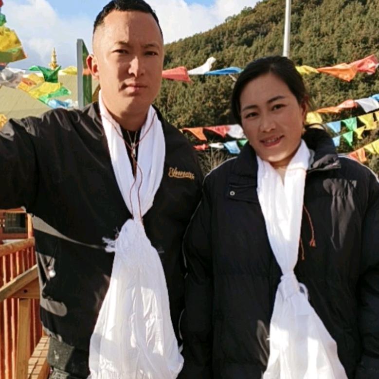 俄亚👉纳西菇凉 💕