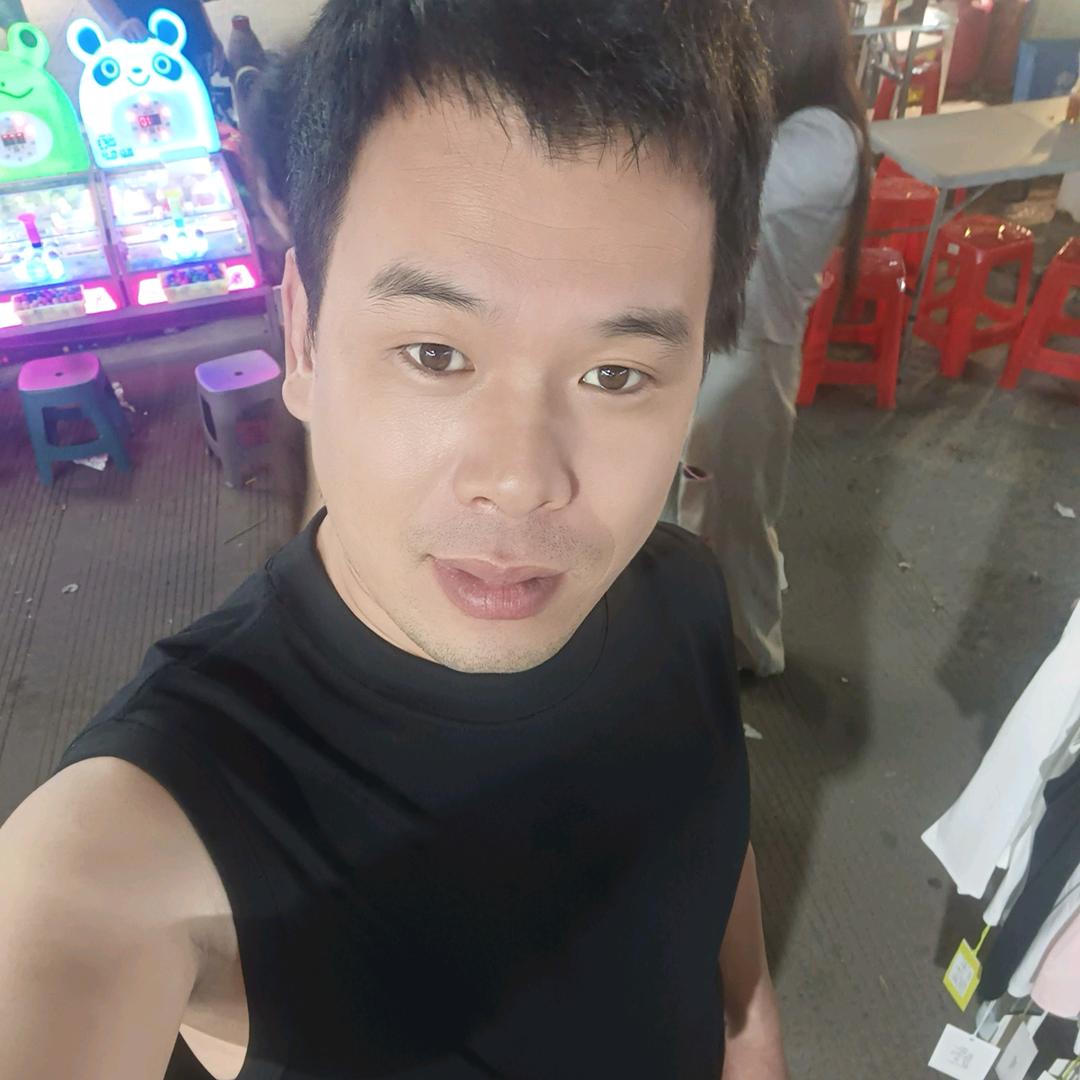 仔师，油锯割草机