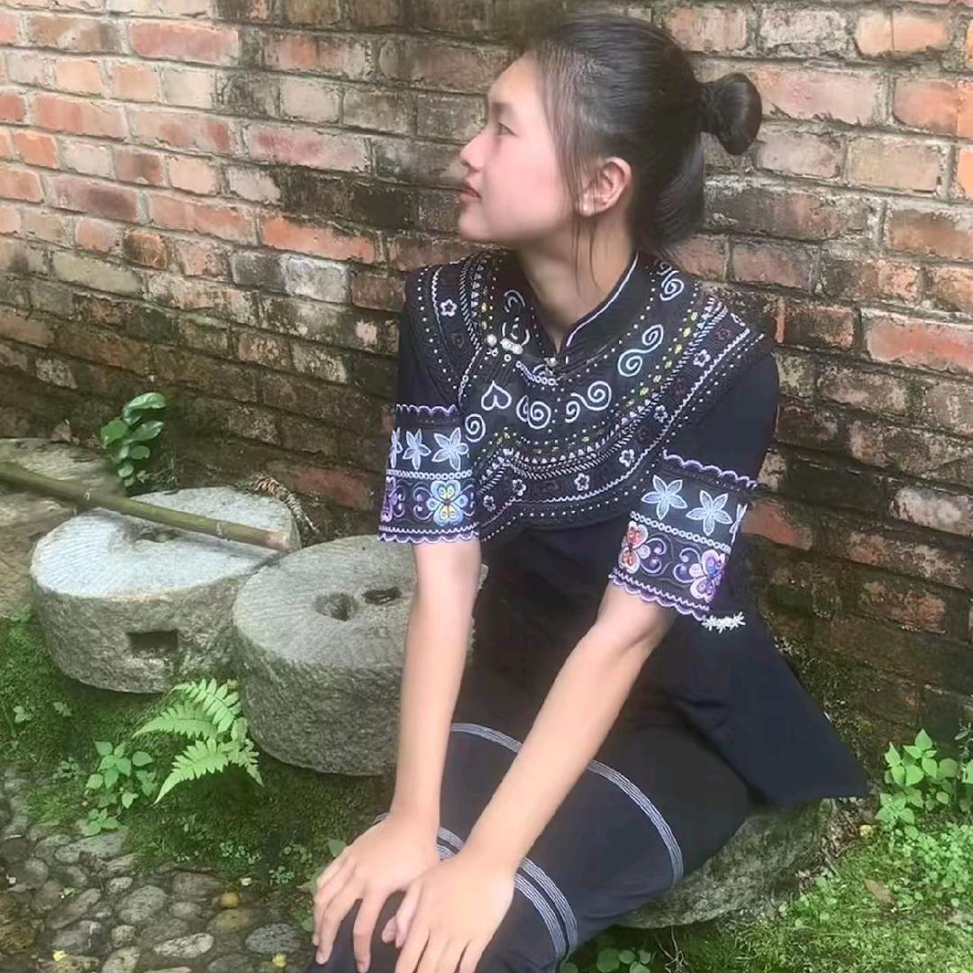 刚刚