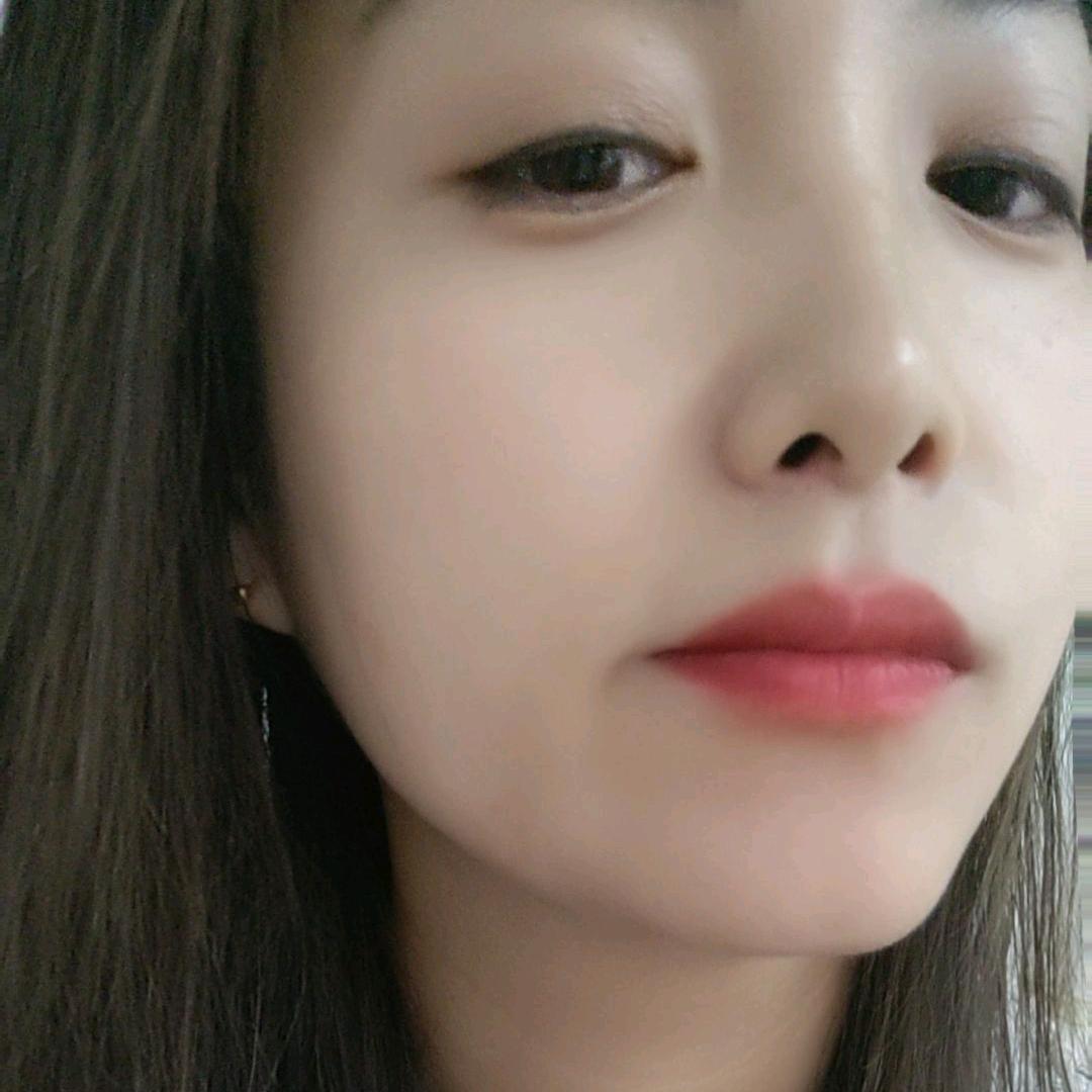 丶妮儿_