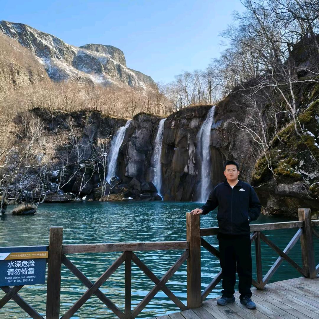 陈嘉嘉