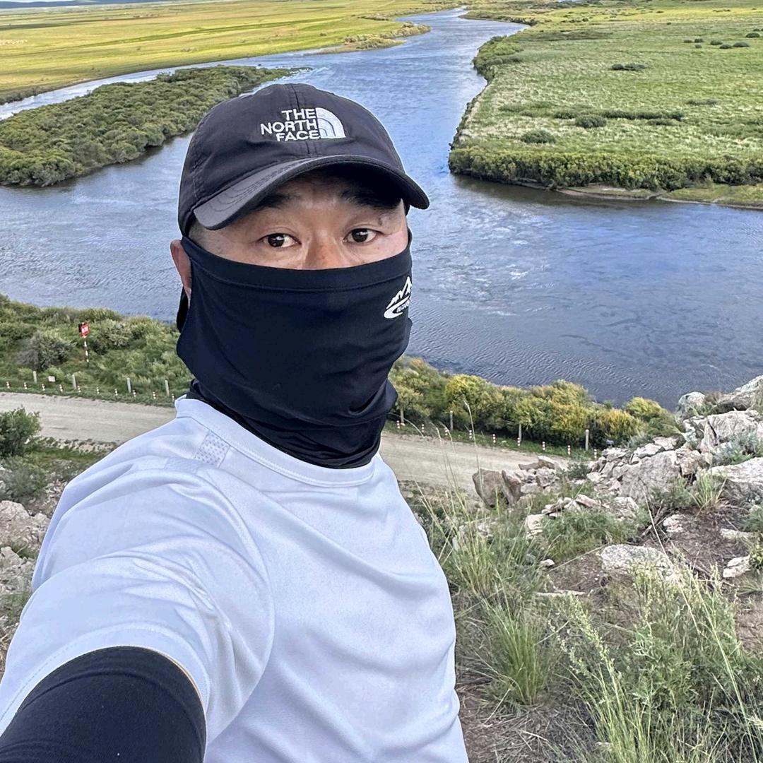 爱上旅行的云飞