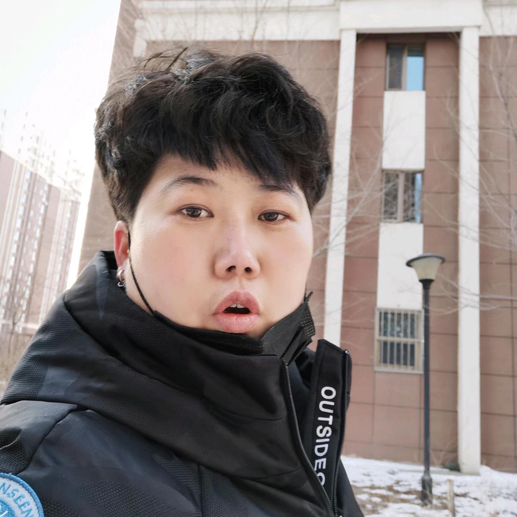 ⁵ ² ⁶ ⁶ ☜♥☞快樂👼 耘赫骑着