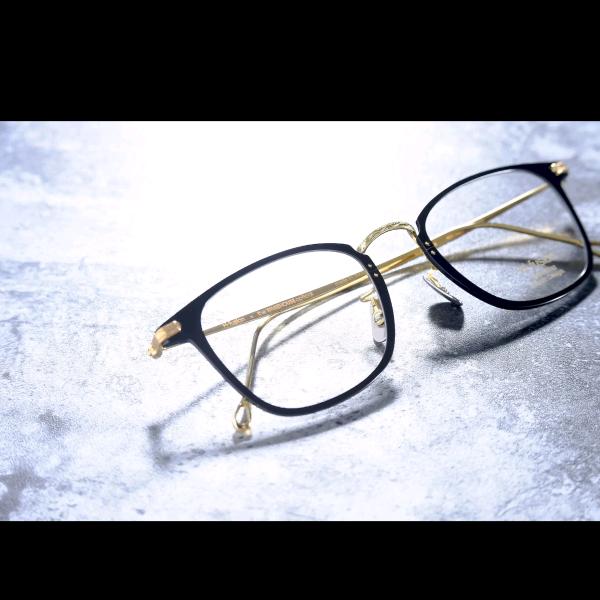 做镜片的产品经理