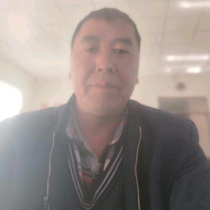 周龙富