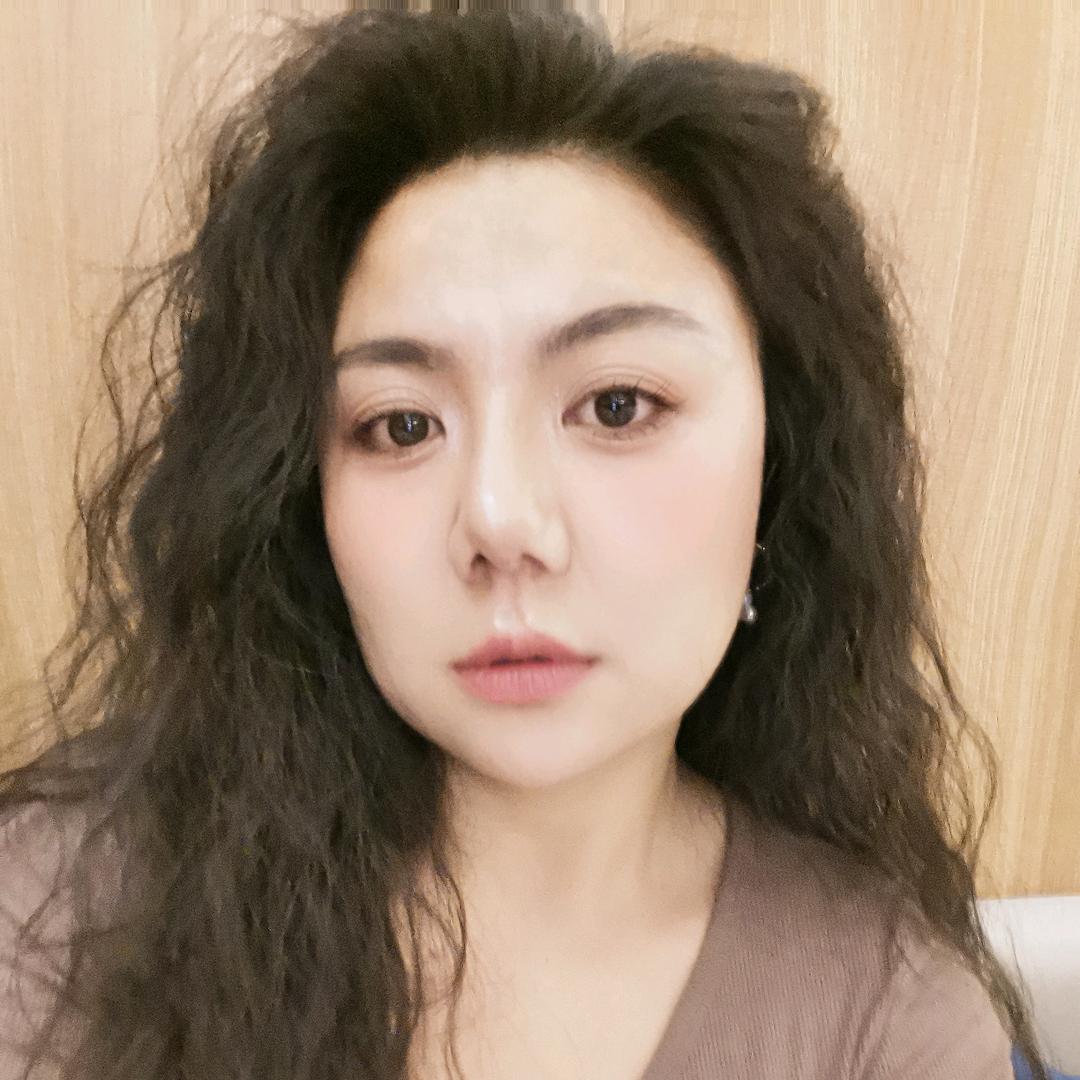 皮卡丘的姐姐Ariane