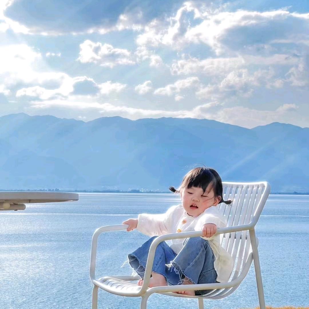 🍾+🍋+🌿+🍒=🍹