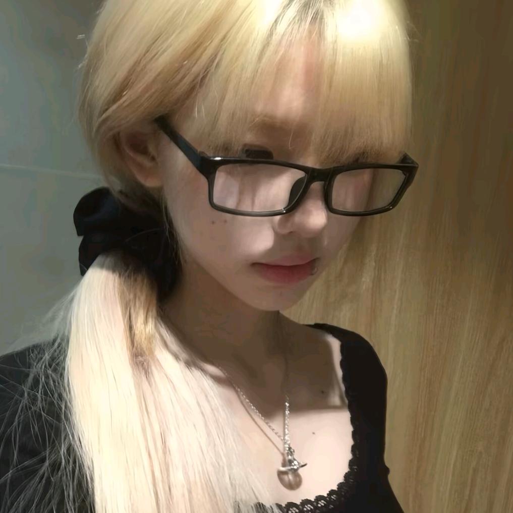￥