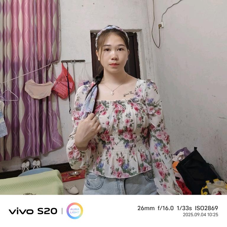 小 麦 maiv