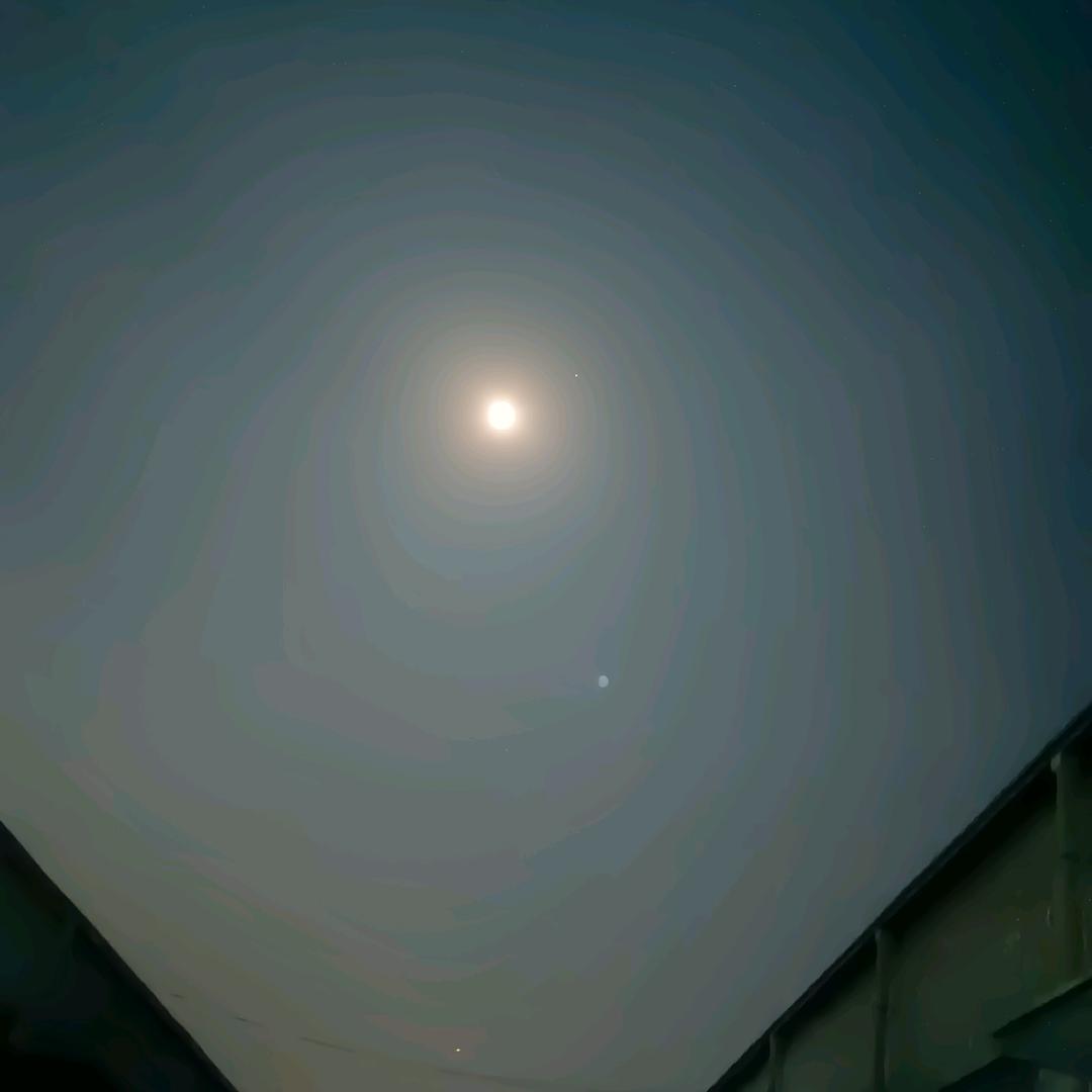 人在铝涂