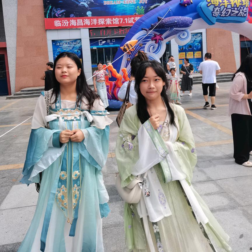 王闹闹
