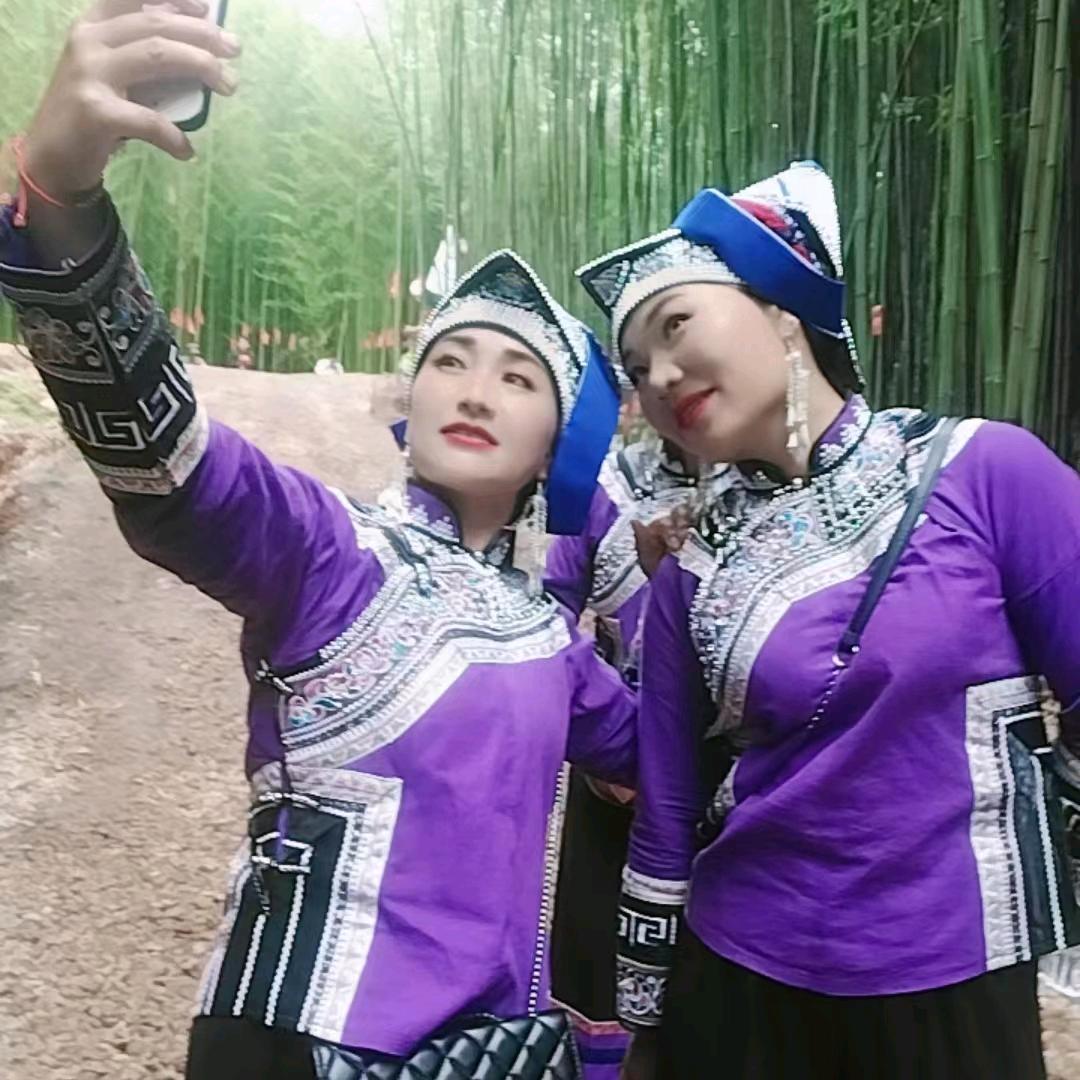 若惜，一生相依