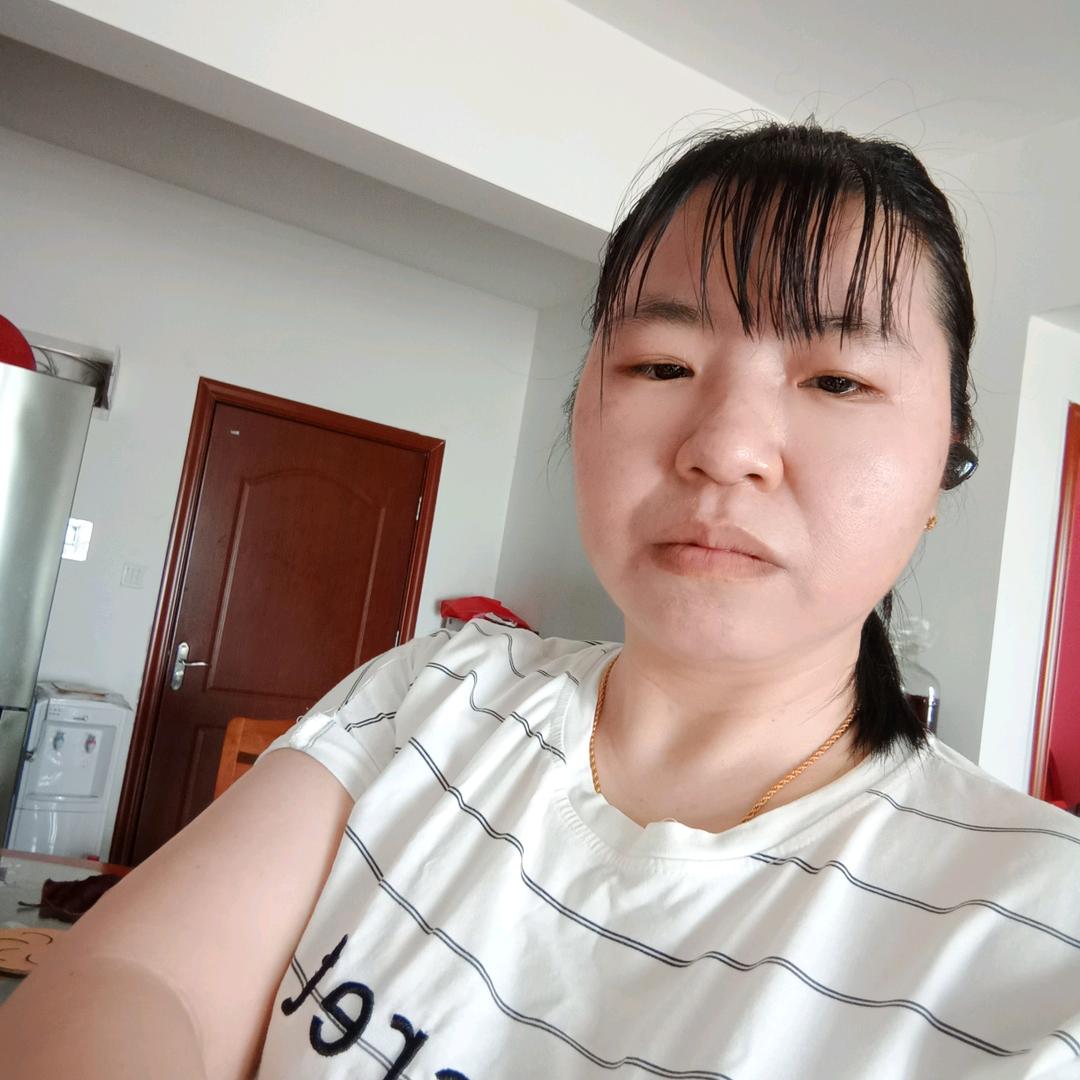 艳艳不定时间开直播了