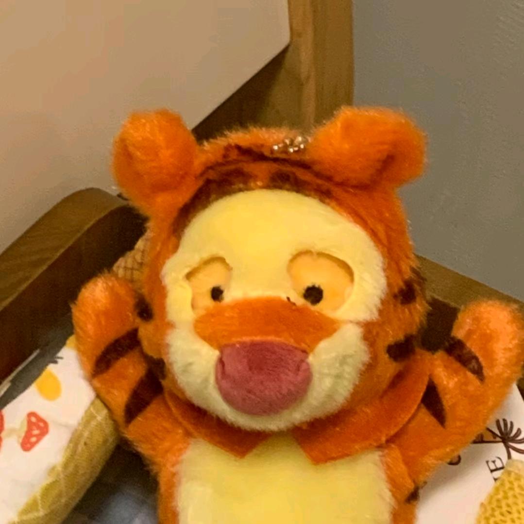 小熊维尼和跳跳鱼