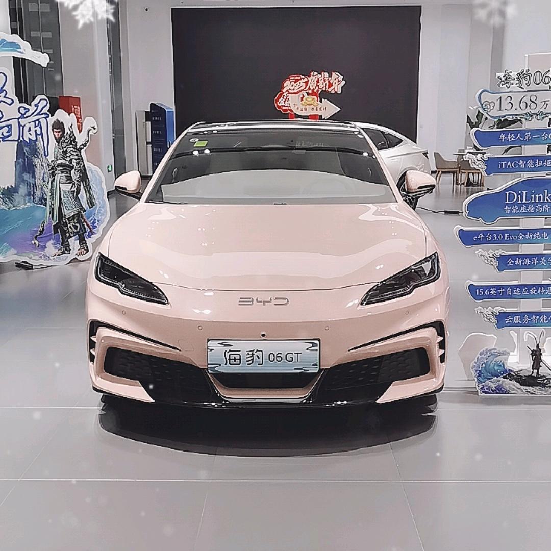 比亚迪汽车海豹