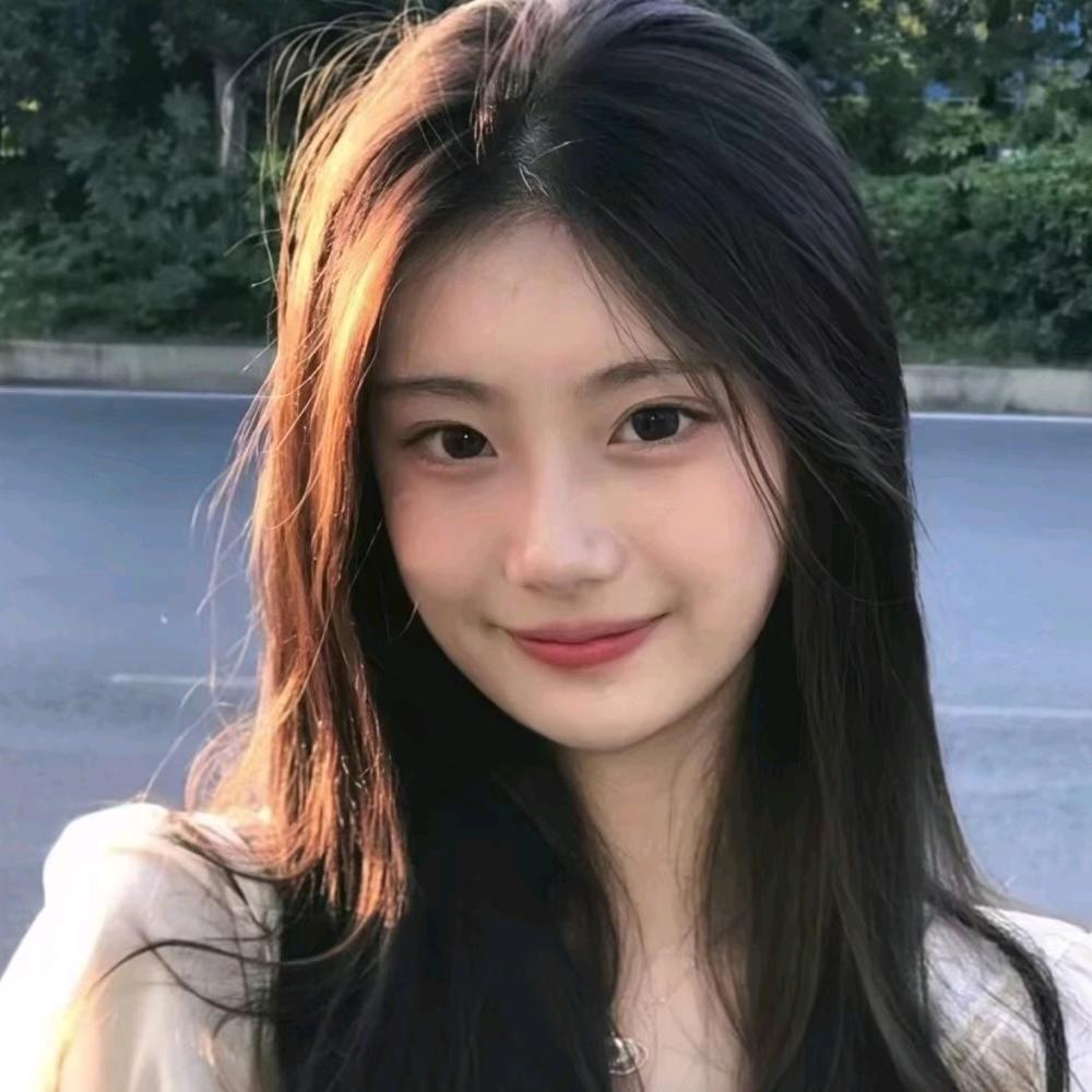 杨小英