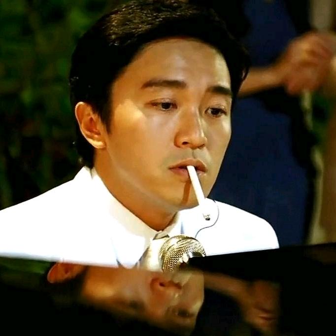 山下的女人是老虎།