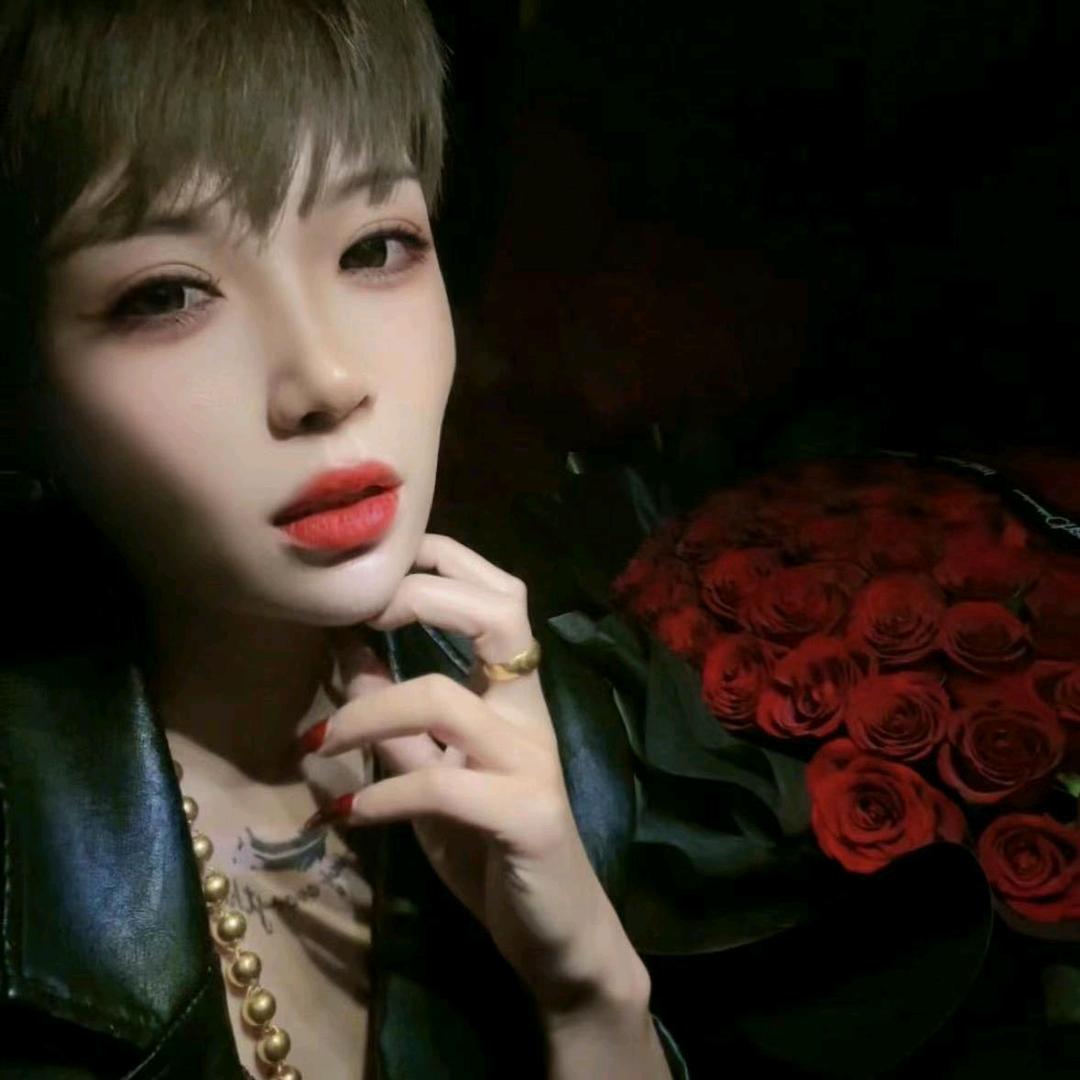 卖睡衣类_谢老板