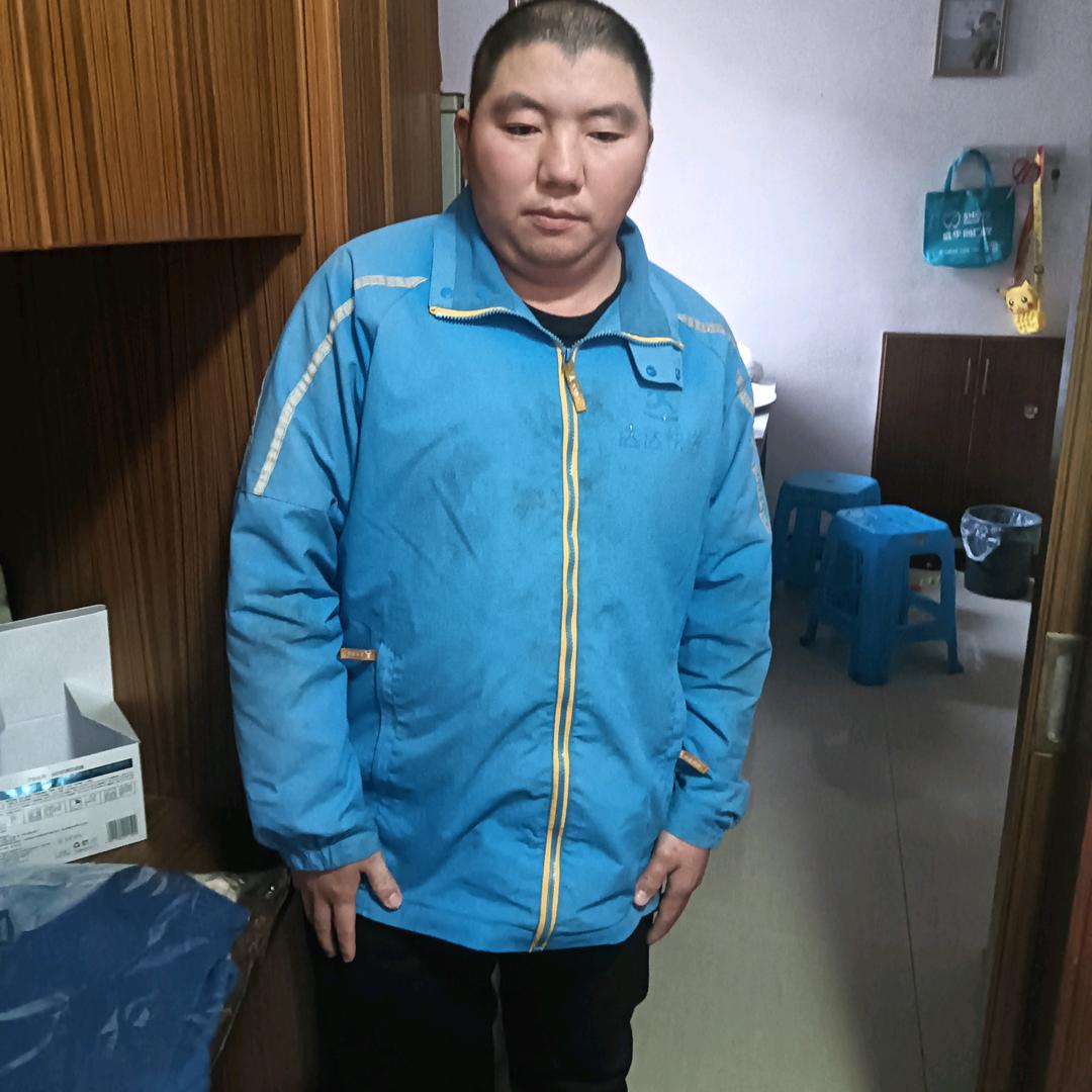 80后外卖小哥。