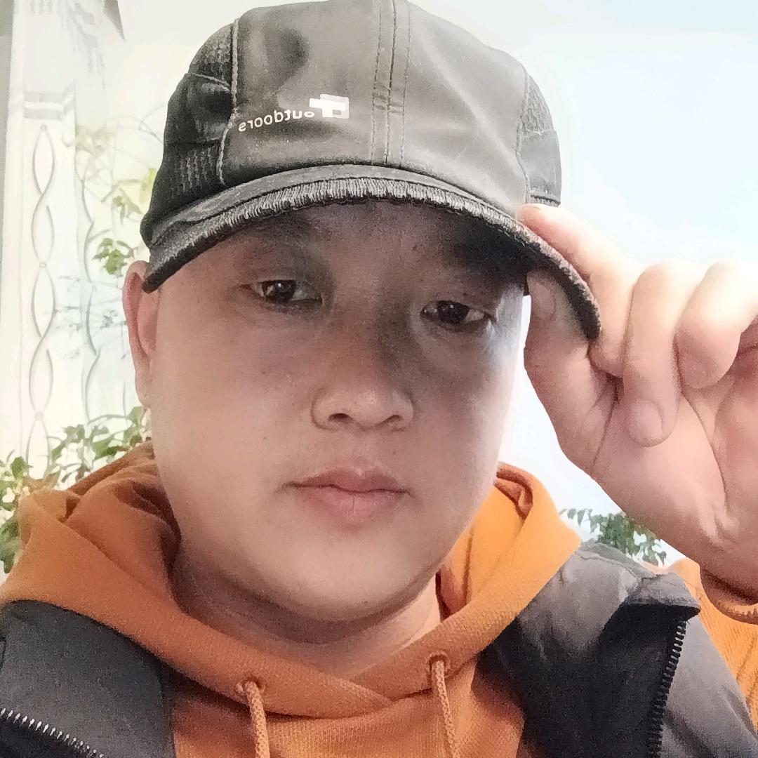 凉都房询小雷