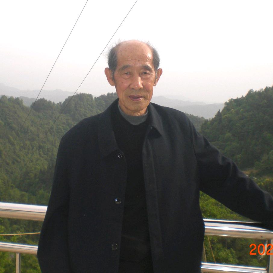 刘大伯-80岁