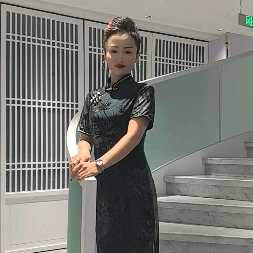 玲儿（华芷传媒）