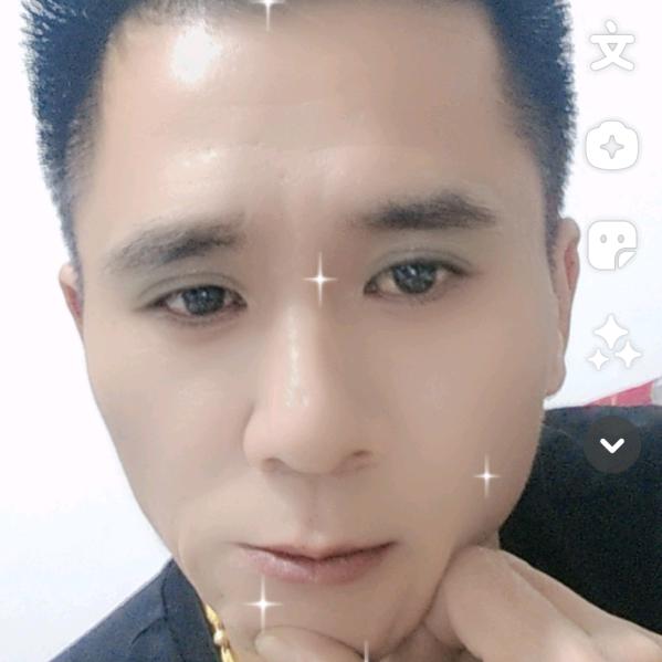 王俊康。骄阳。