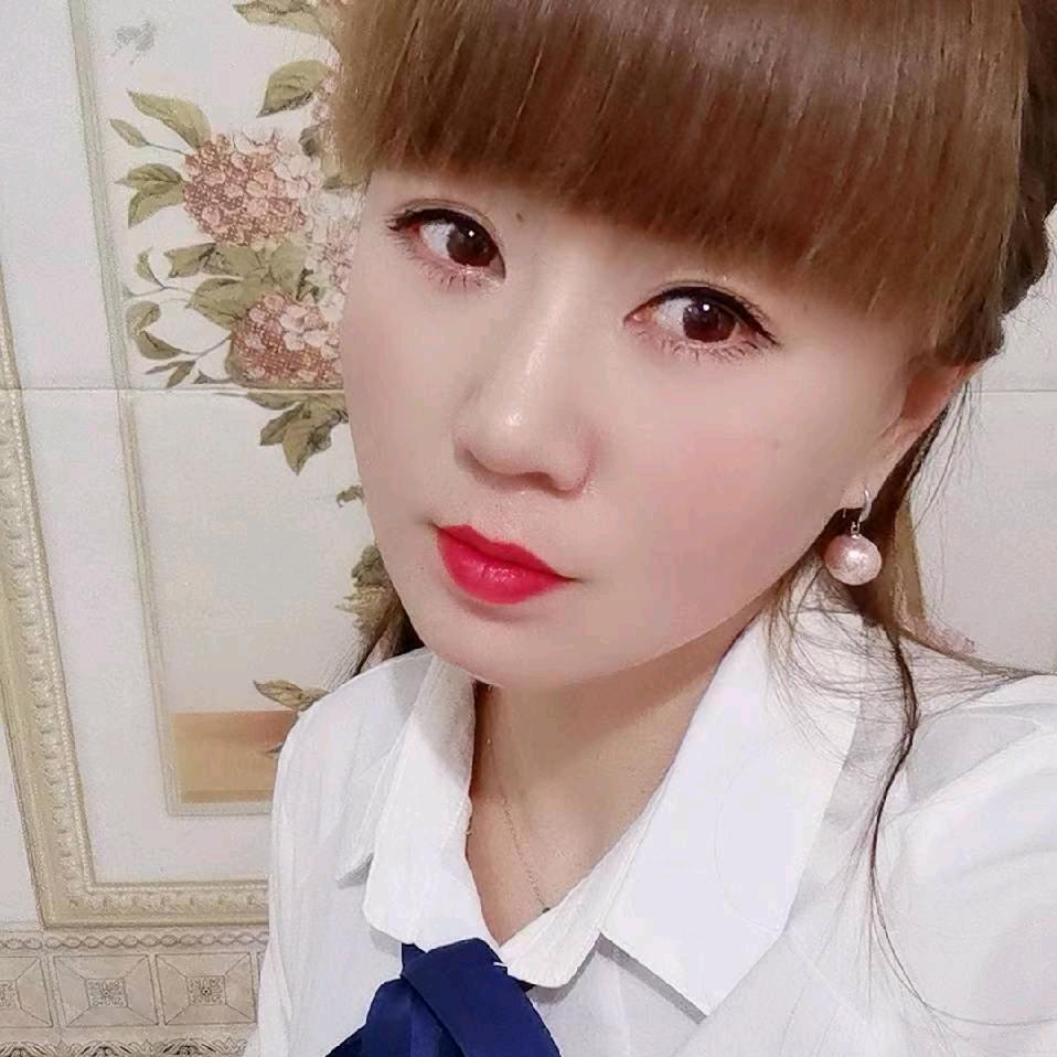 玲子爱臭美
