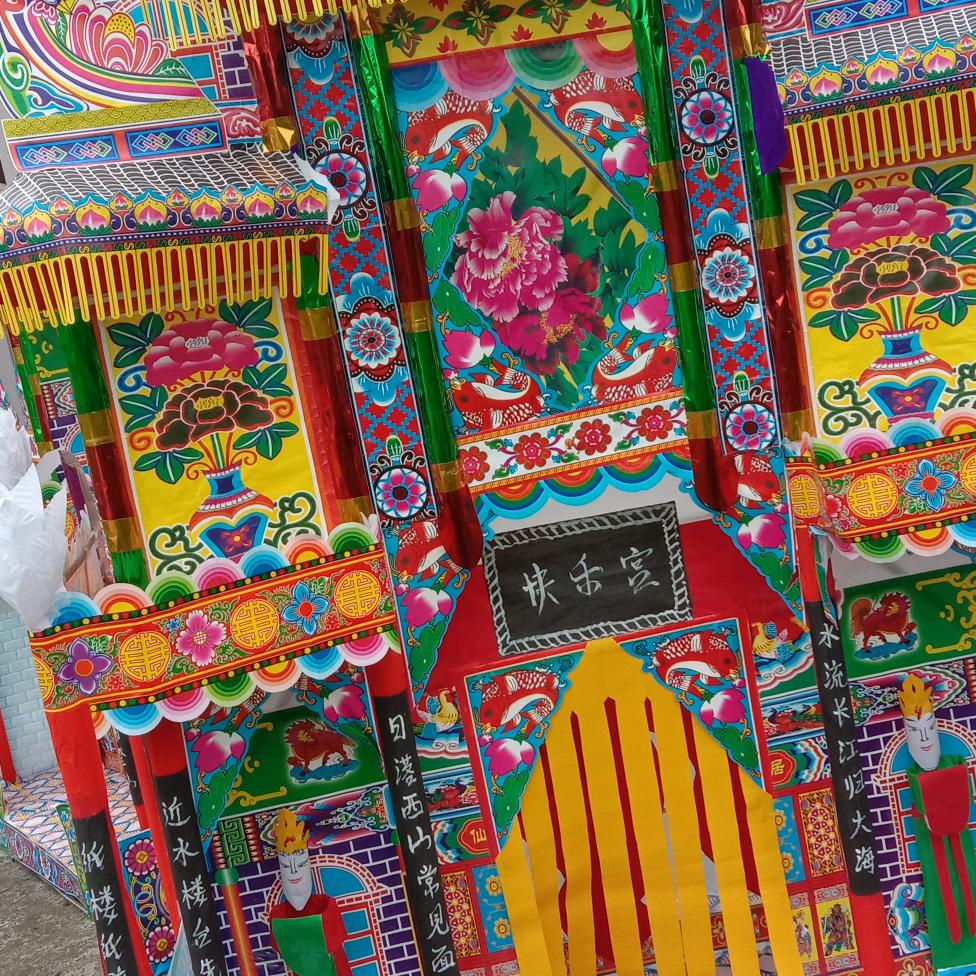 我是阁老坝的，是做房地开发的须要连系