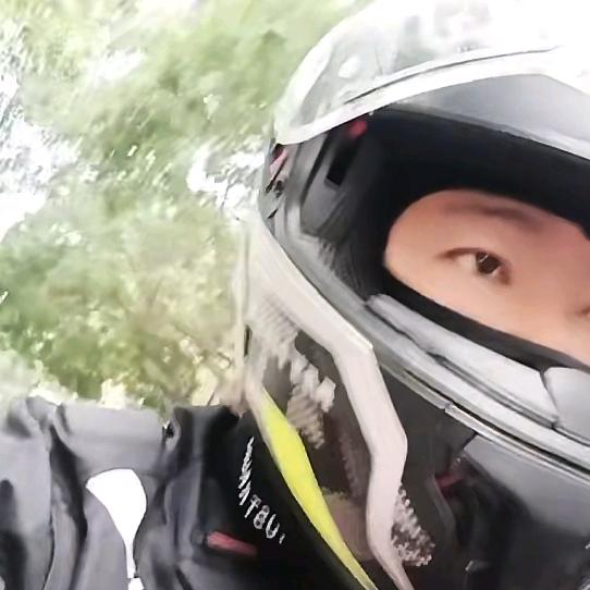 平凡的石头