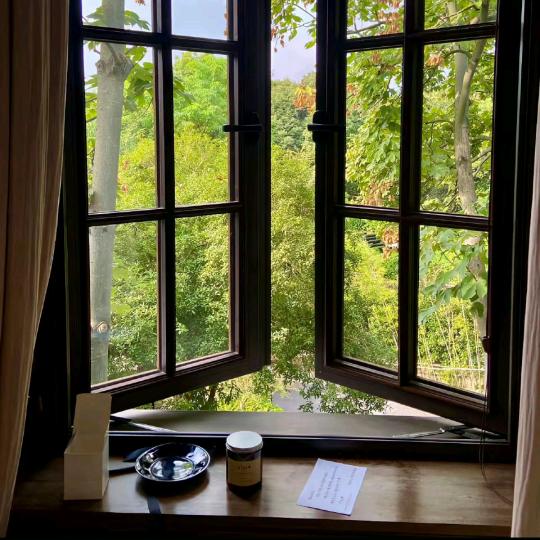 绥芬河大伟门窗精修