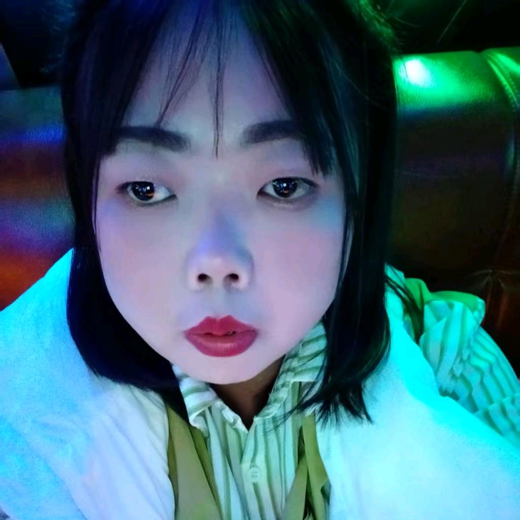 被伤透了心的女孩