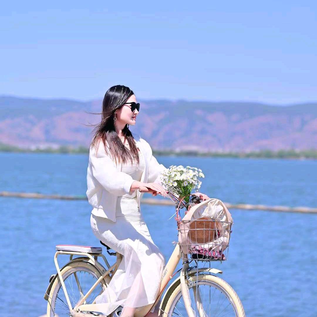 丽姐  招聘服务号