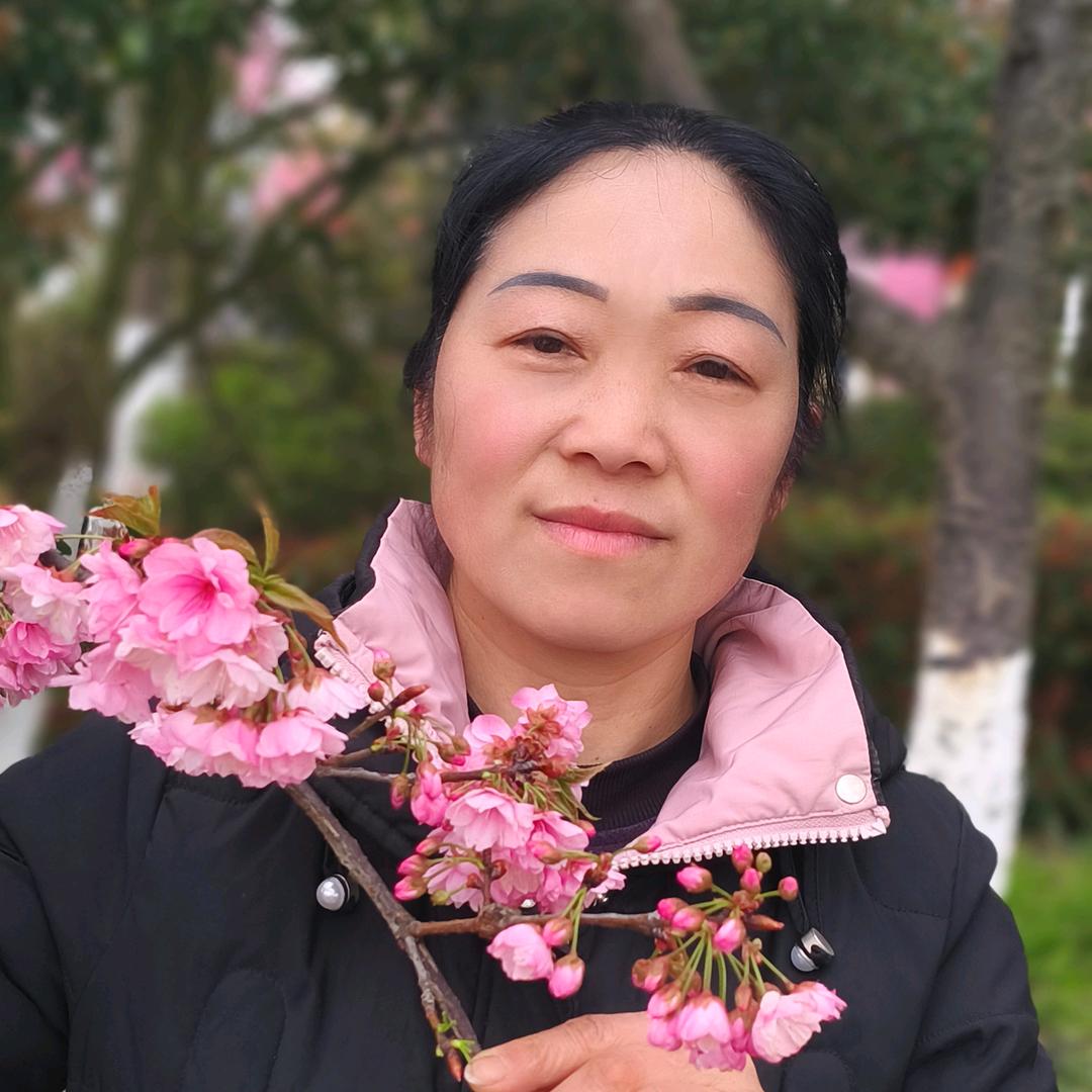 杨阳姐🎤（早8点18开播）