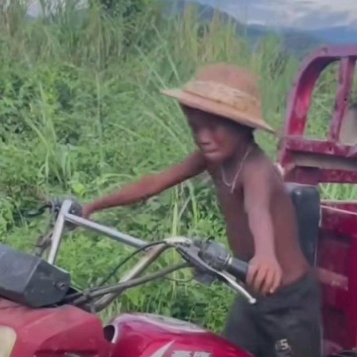 种烤烟的烤烟，大富