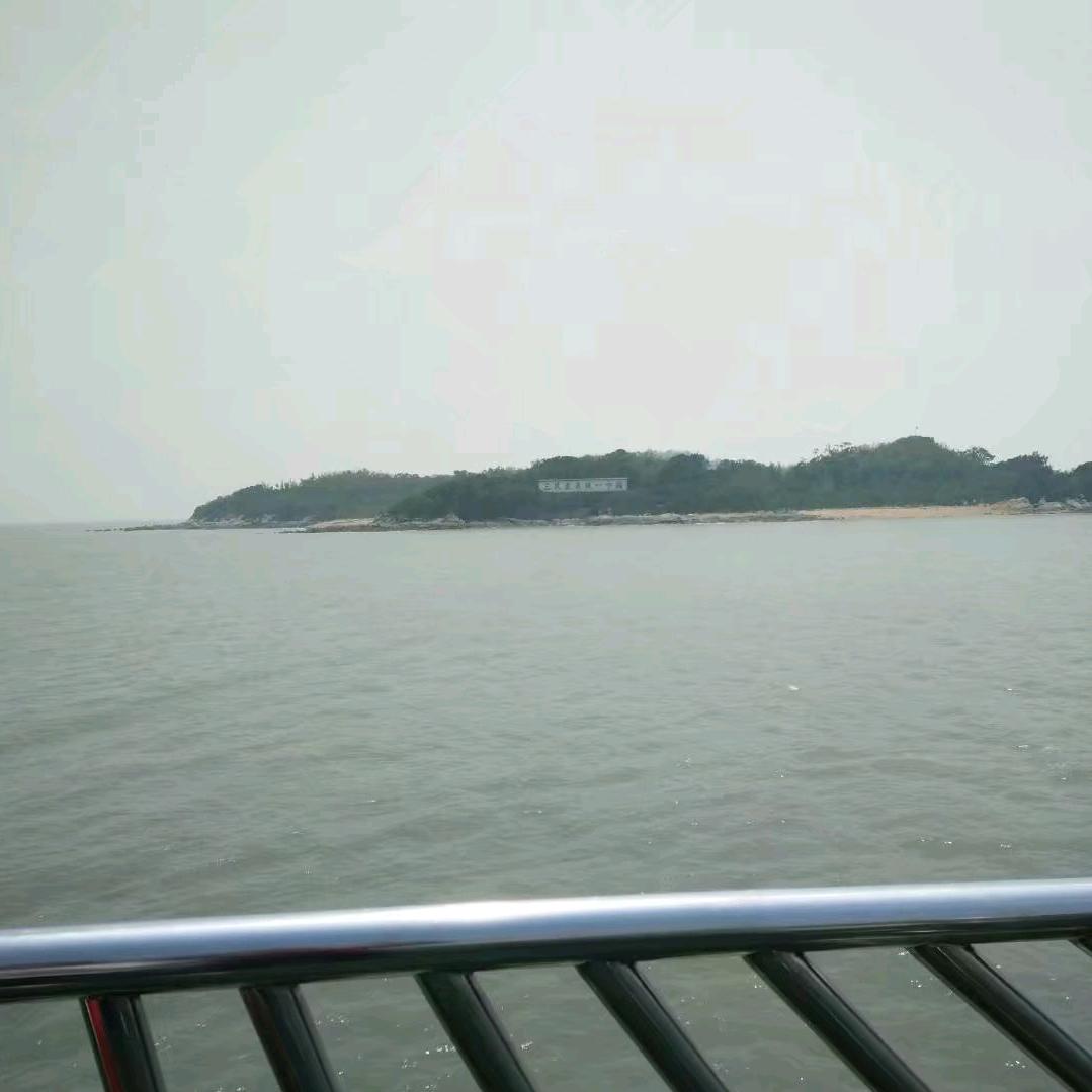 装海水的杯