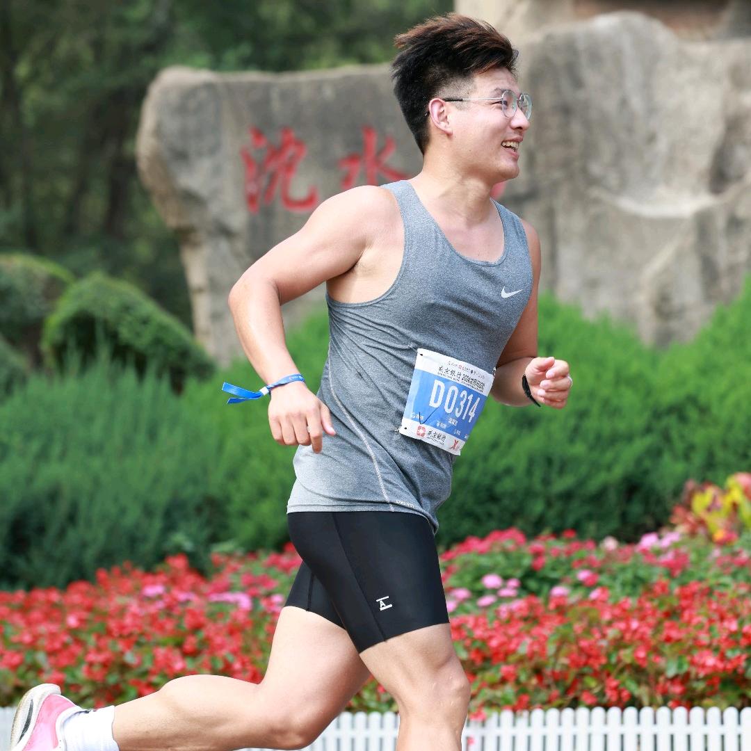 你一定是个超级英雄（🏃互）