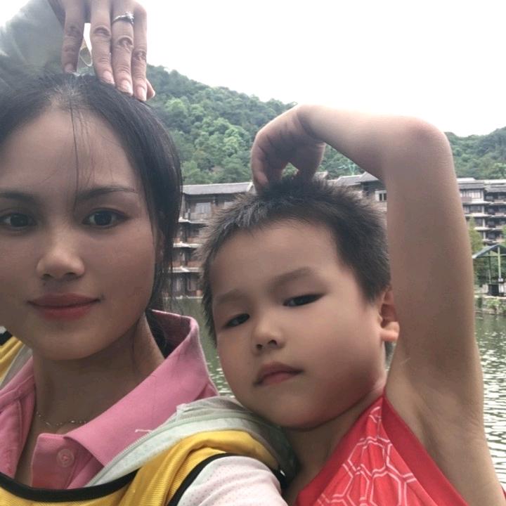 瑞宏母婴南街鹏泰一楼