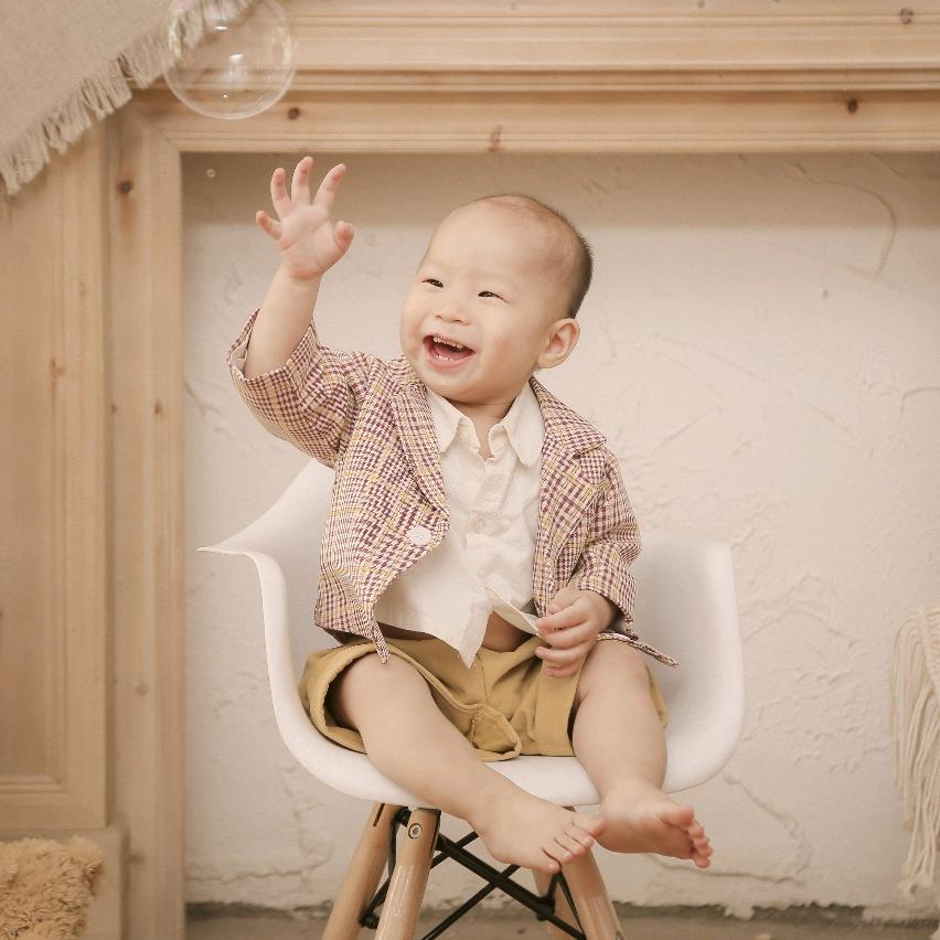 ...([╯•́•̀╰]让我静静 周