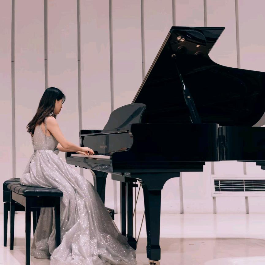 嘉峪关艺姿艺·艺术