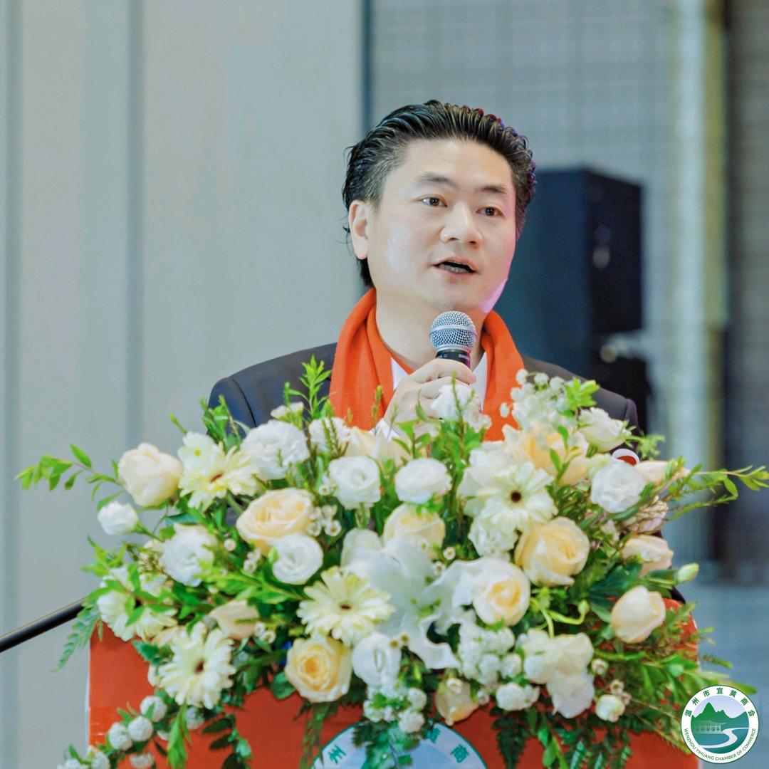 华派研究员