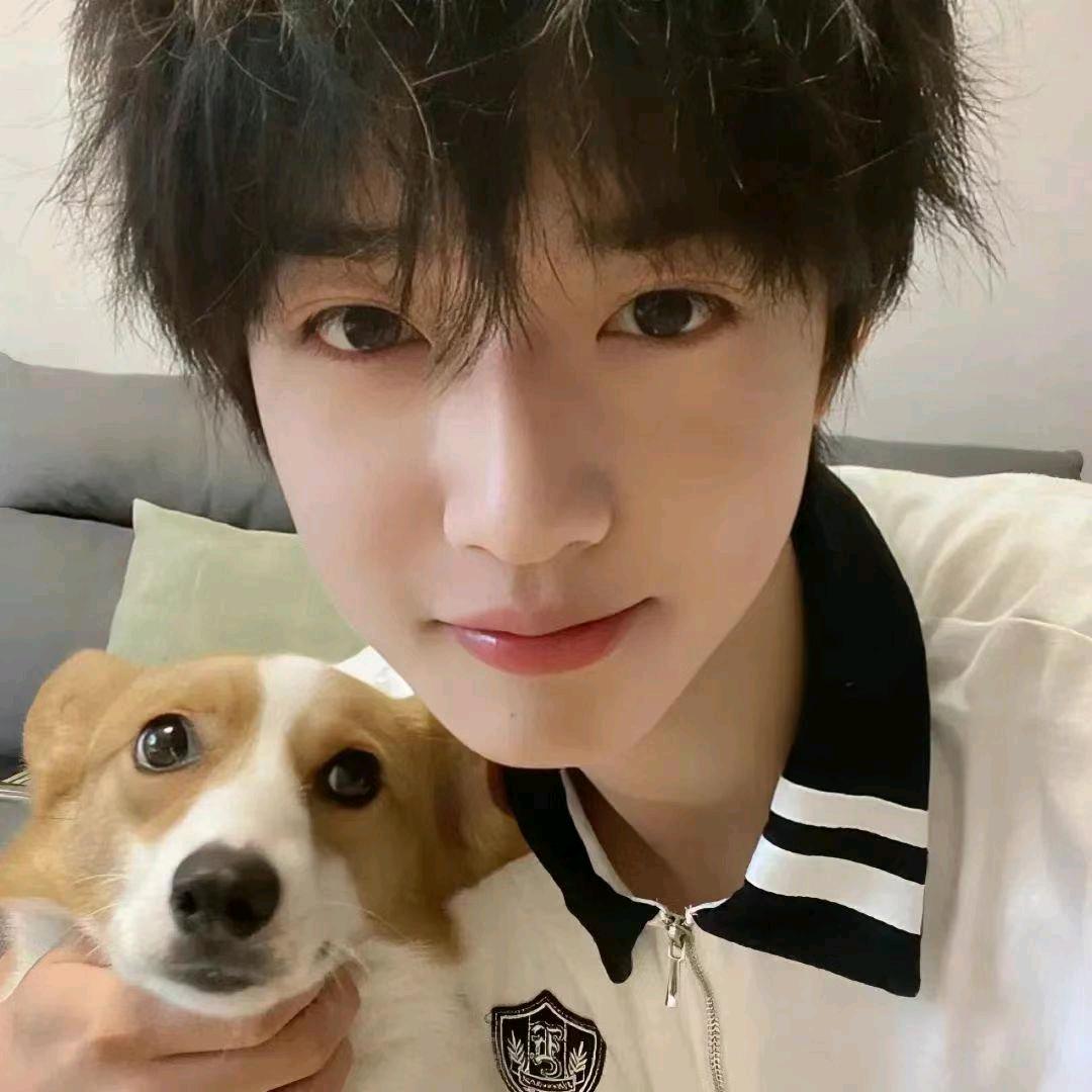 ㅤㅤㅤㅤㅤㅤ   b