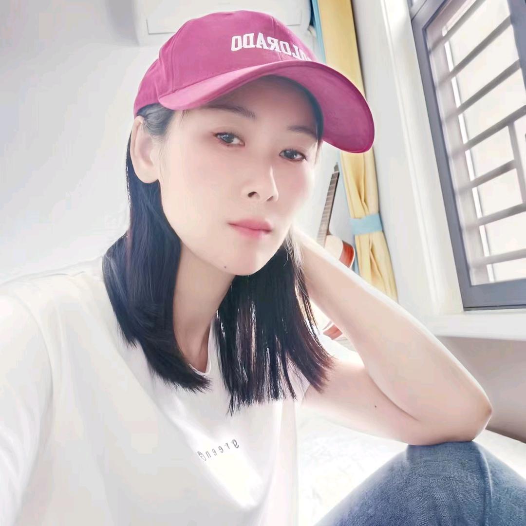 小郑没烦恼吖