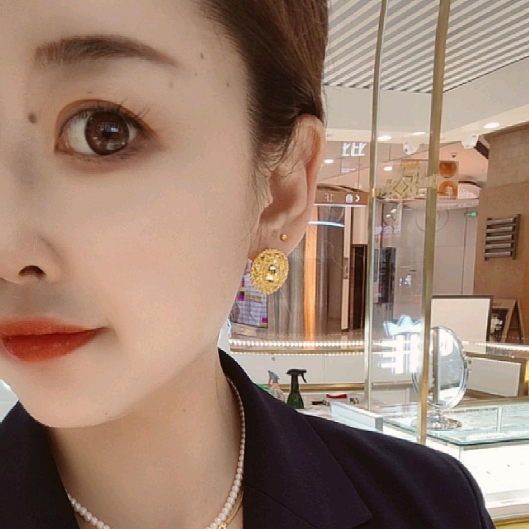 挖金子的皮皮虾